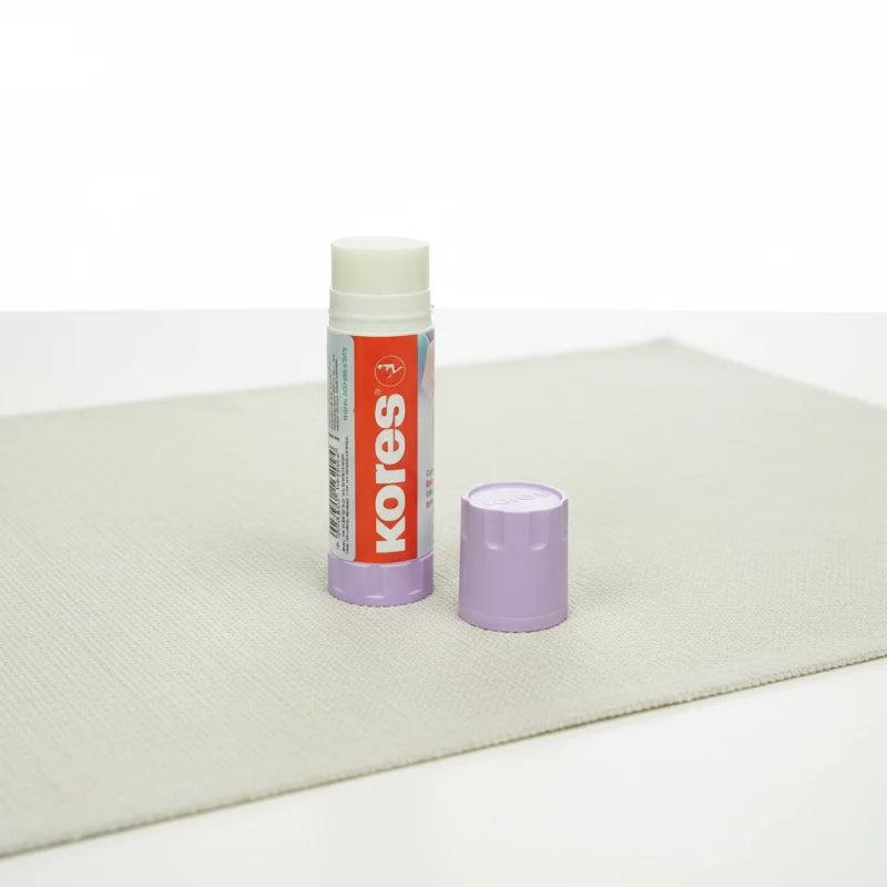 Pegante en Barra Pastel Kores 20gr | CD 040286